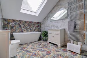 Family Bathroom- click for photo gallery